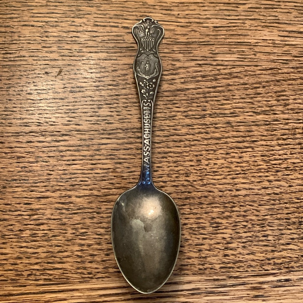 Massachusetts patriotic Oneida Community A1 silver plated teaspoon